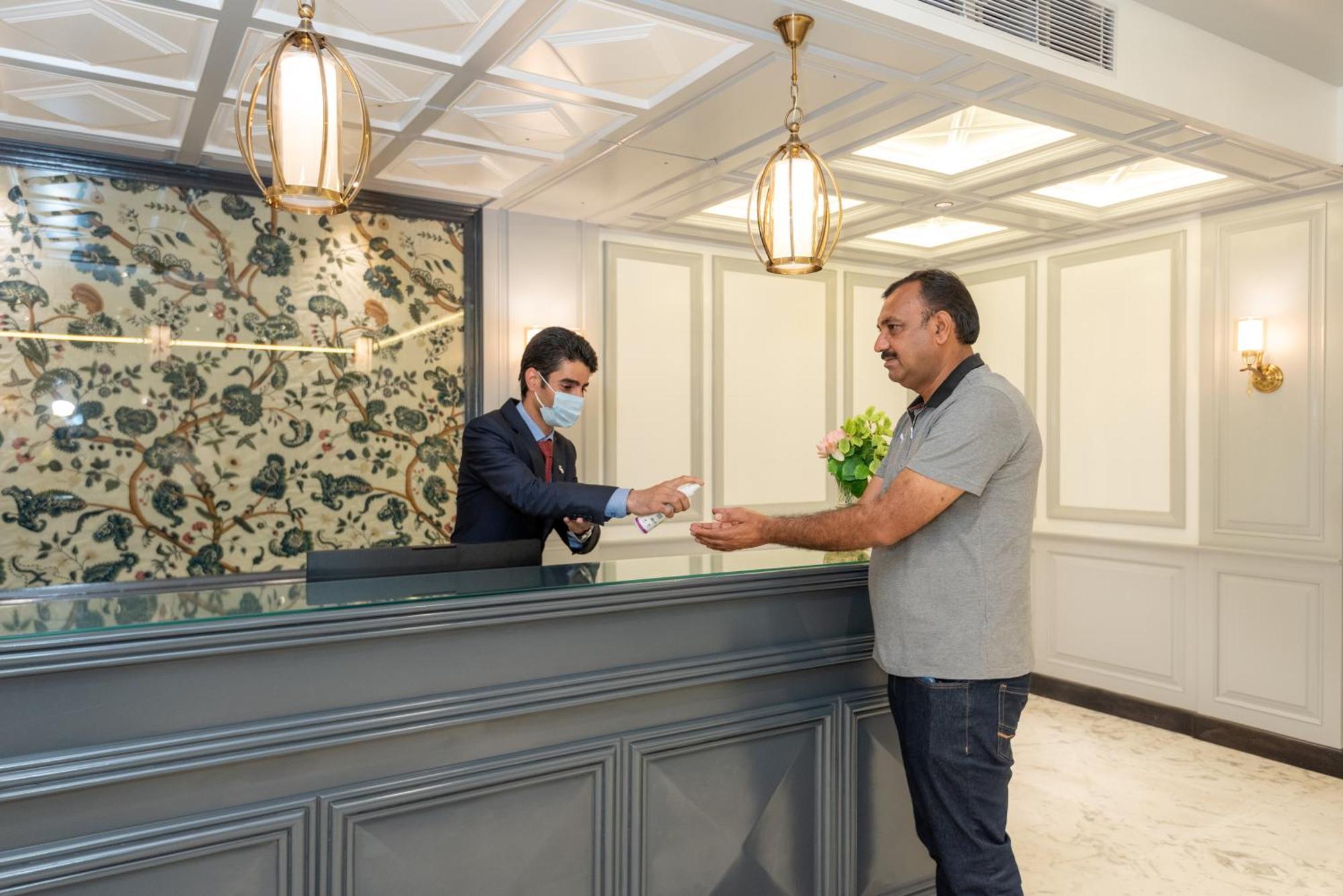 Hotel Grand Boulevard Durgjan Luaran gambar